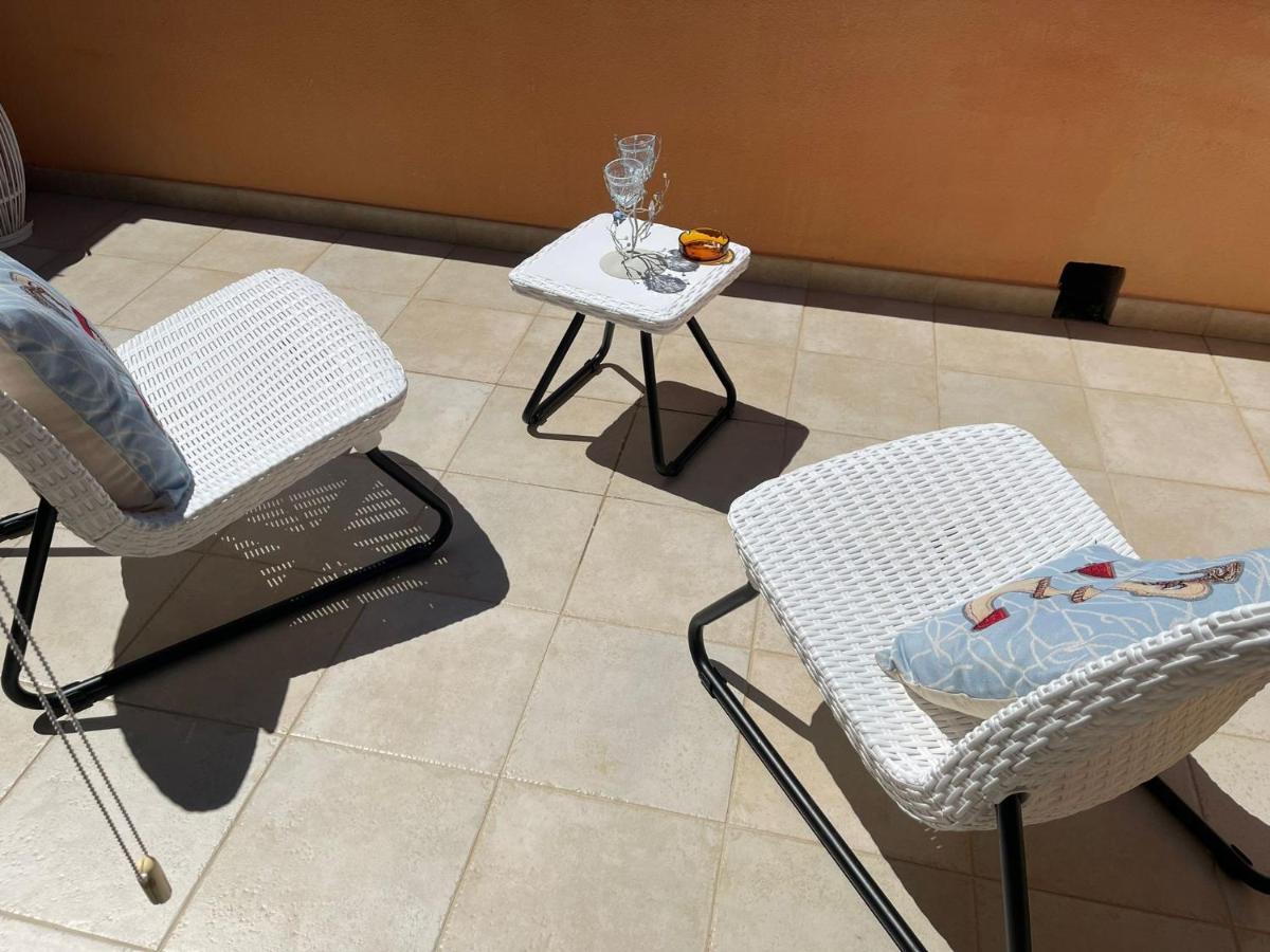 Porto Coda Cavallo Beach House A 300 Mt Dal Mare, Con Terrazza Panoramica سان تيودورو المظهر الخارجي الصورة